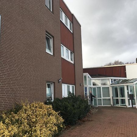 Arkadia Hotel Burgwedel  Bagian luar foto