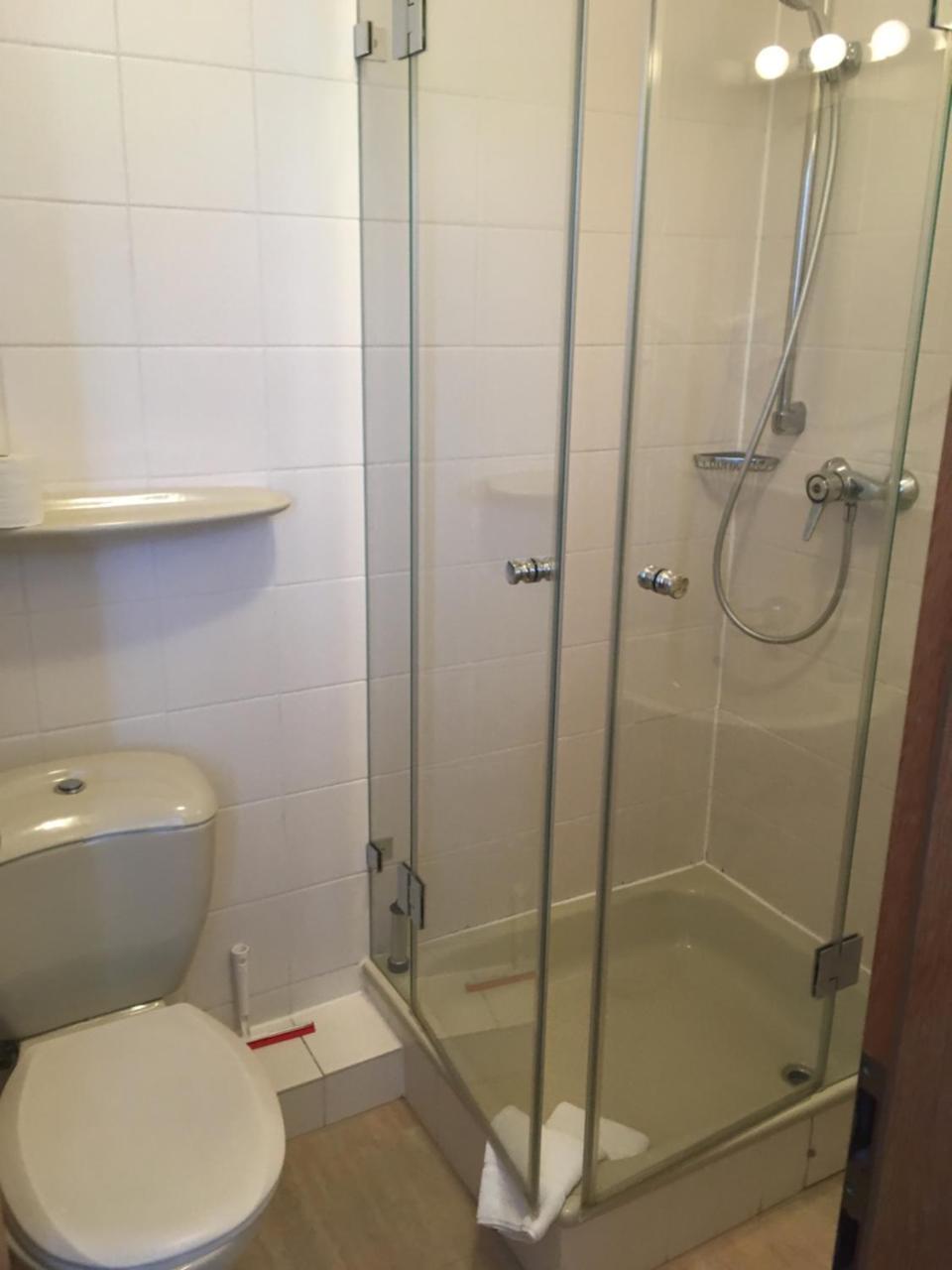 Arkadia Hotel Burgwedel  Bagian luar foto
