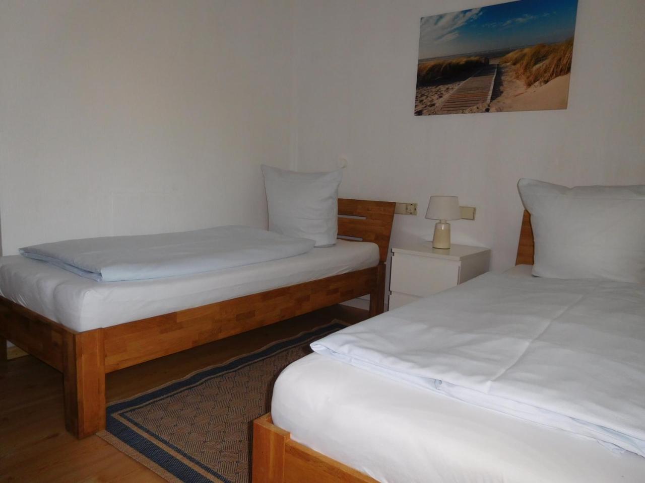Arkadia Hotel Burgwedel  Bagian luar foto